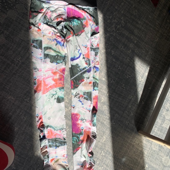 Lululemon pocket legging tights size 4 - Picture 2 of 4